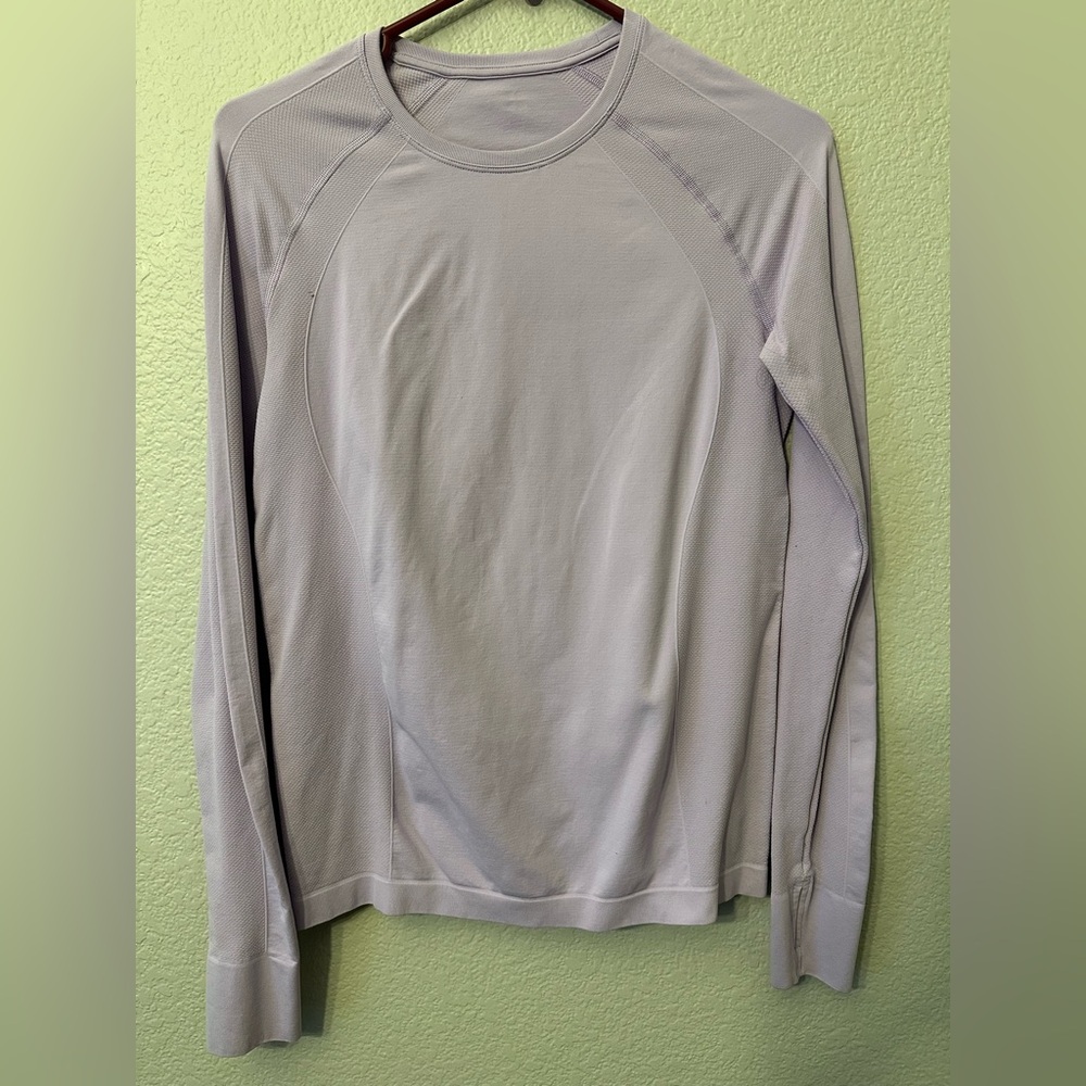 Lavender light purple Long Sleeve Athletic Shirt Sweaty Betty Size M Medium